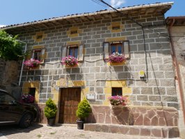 Goikara auzoko etxea, Apilaiz