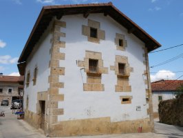 Goikara auzoko etxea, Apilaiz