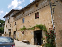 Goikara auzoko etxeak, Apilaiz