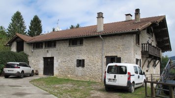 arretxea etxea, Alli-Larraun