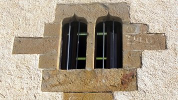 Migelarena etxeko leihoa, Ilundain-Aranguren