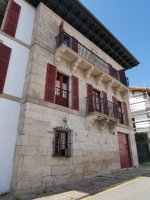 Agirre jauregia, Bera