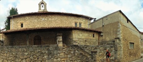 Nuestra Señora de la Blanca Ermita Larraonan