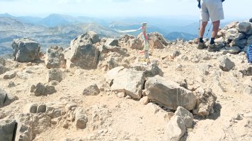 Auñamendi (2504m) tontorra