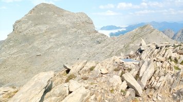 Añelarra (2360m) tontorra eta Auñamendia atzean