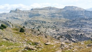 Añelarra, Larra-Ukerdi alderako ikuspegia