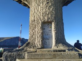 Haitzpeako Ama Birjina Ermita Urduñan