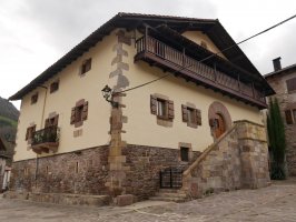 Etxeberria etxea, Zubieta