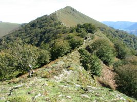 Mendebaldeko hegitik ikusita