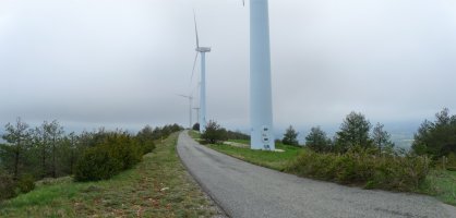 Parke eolikoaren pista