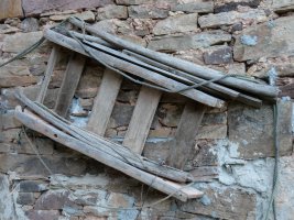 Zurezko lerak, Goikoetxe baserriaren atarian