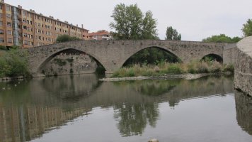 Santa Engracia zubia, Iruñea