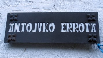 Antojuko Erroa, Irun