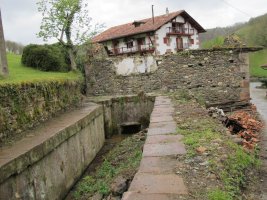 Gainko Errota, Etxalar