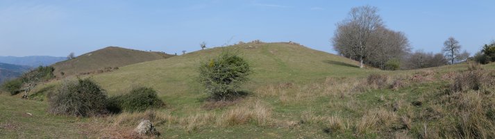 Madariko gaina (atzean) eta Elordi gaina