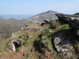 Bunkerra Zentinela tontorretik gertu