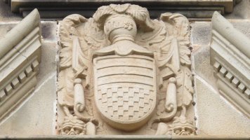 Jaurola jauregiko armarria, Elbete-Baztan