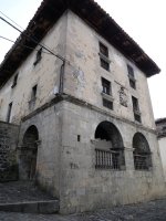 Lopez jauregia, Erronkari