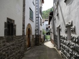 Kurutzearen kalea, Burgi