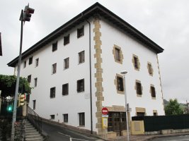 Apezabaita etxea, Bera