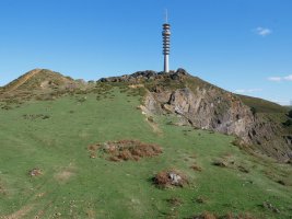 Mendibil mendebaldetik ikusita