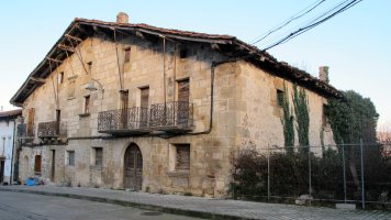 Manuelaundi etxea, Bakaiku