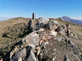 R8 mugarria, Zigorriaga