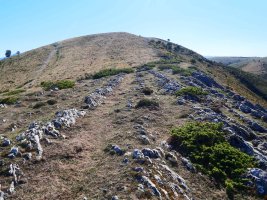 Auztarri mendebaldeko bizkarretik