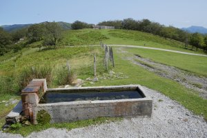 Soragetako iturria eta lepoa