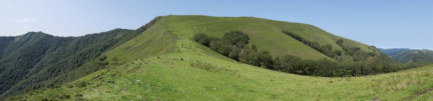 Komizko Gaina Neguroso aldetik ikusita, ezkerrean Ekaitza