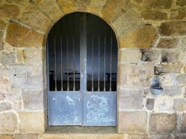 Santakrutz Ermita Bizkargi Tontorran