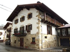 Gartxotenea etxea, Artze-Donamaria