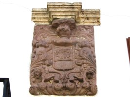 Utxunea etxeko armarria, Igurin-Donamaria