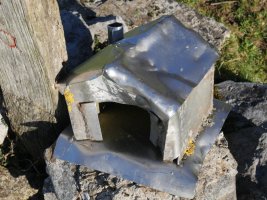 Eskuiturriagako txartelontzia