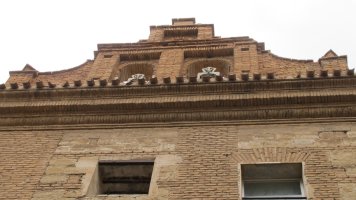 Dominikarrak komentua, Tutera