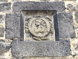 Maisterra etxeko armarria, Garde