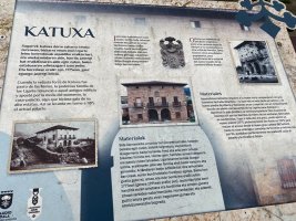 Katuxa Jauregia. Laudio