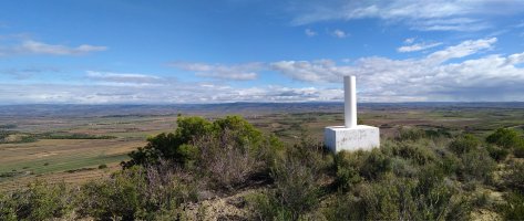 Iparraldeko gailurra, erpin geodesikoarekin