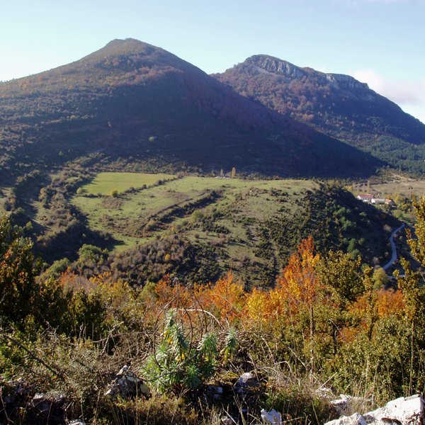 Elke eta Pausaran ekialdetik, Biskatxongo gailurretik
