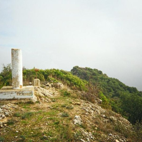 Dos Hermanaseko gailurra