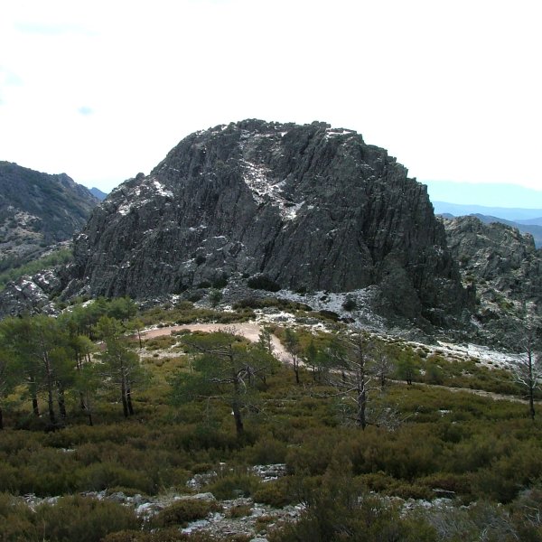 PEÑA DEL HUEVO