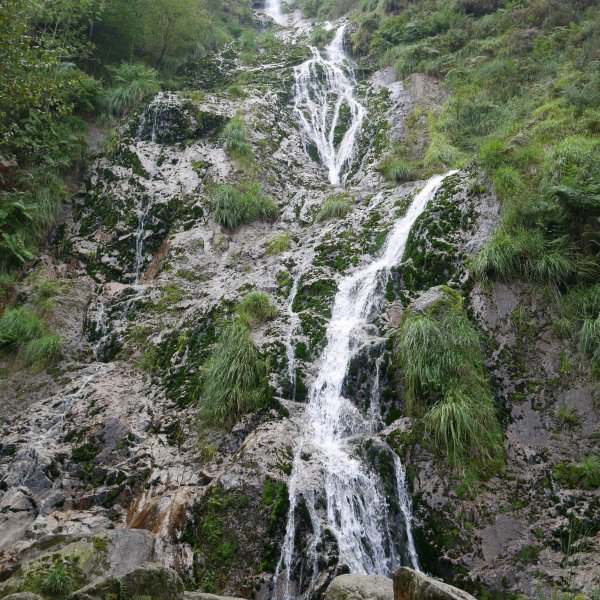 Aitzondoko ur-jauzia