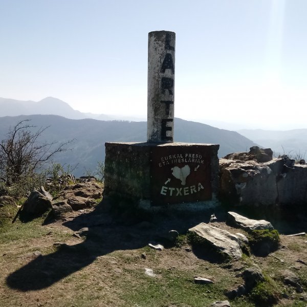 Erroizpe (804m) tontorra eta erpina