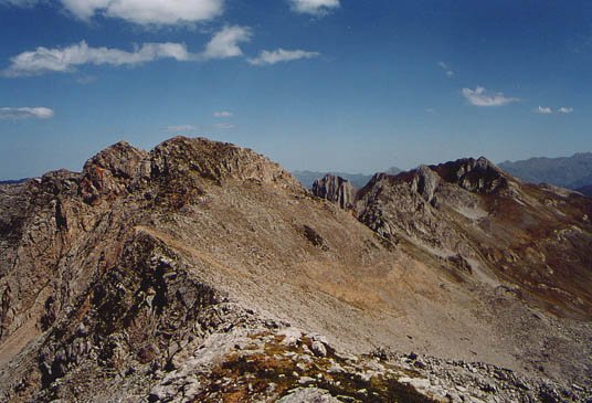 Tontorra eta Laristera lotzen duen gandorra