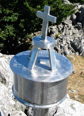 Santikurutzeko buzoia