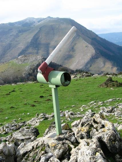 Buzoia Elorreta hondoan duela