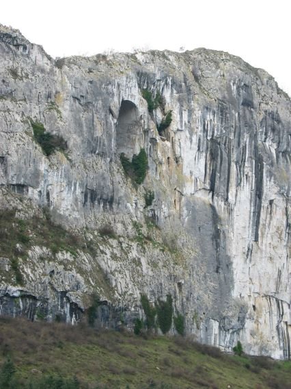 Leizearen irteera iparraldeko horman