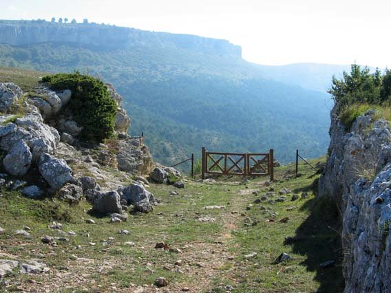 Mendebaldeko mendatetik