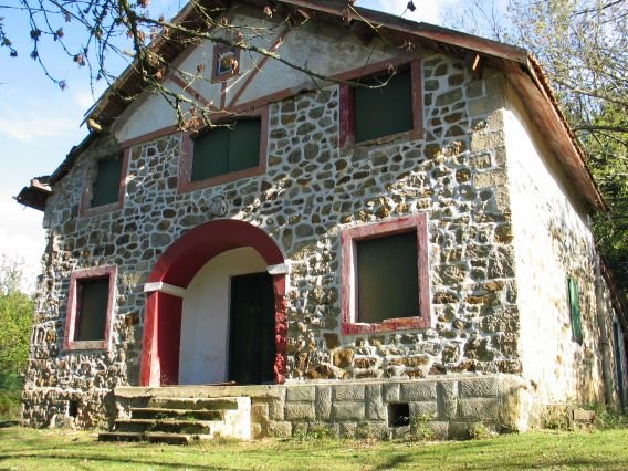 Aterpea Landa aldeko igoeran