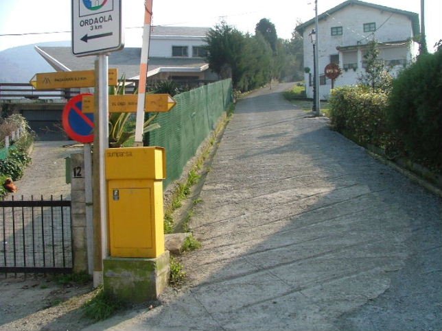 INICIO SUBIDA A GANEKOGORTA DESDE ALONSOTEGI